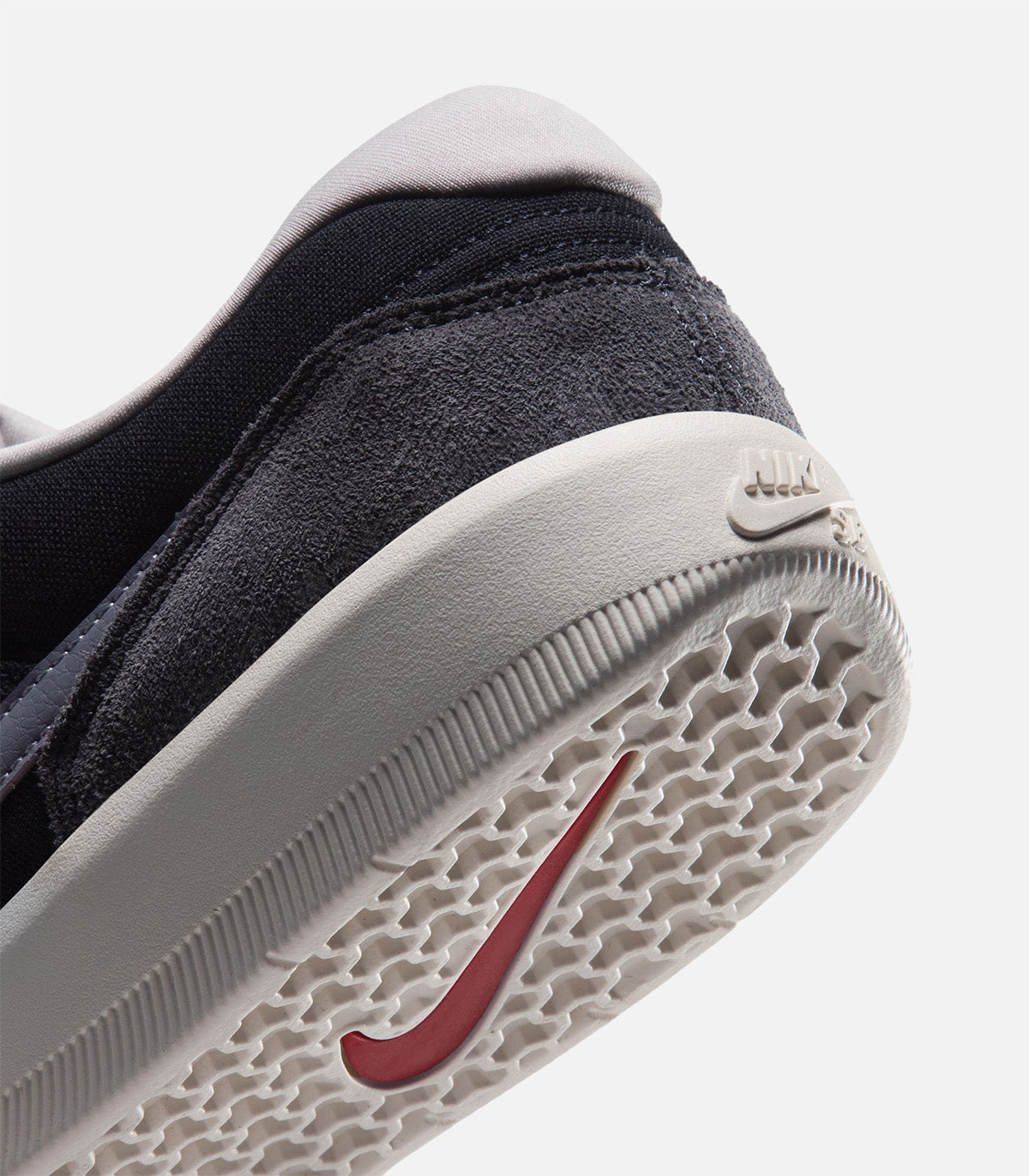 Nike SB Force 58