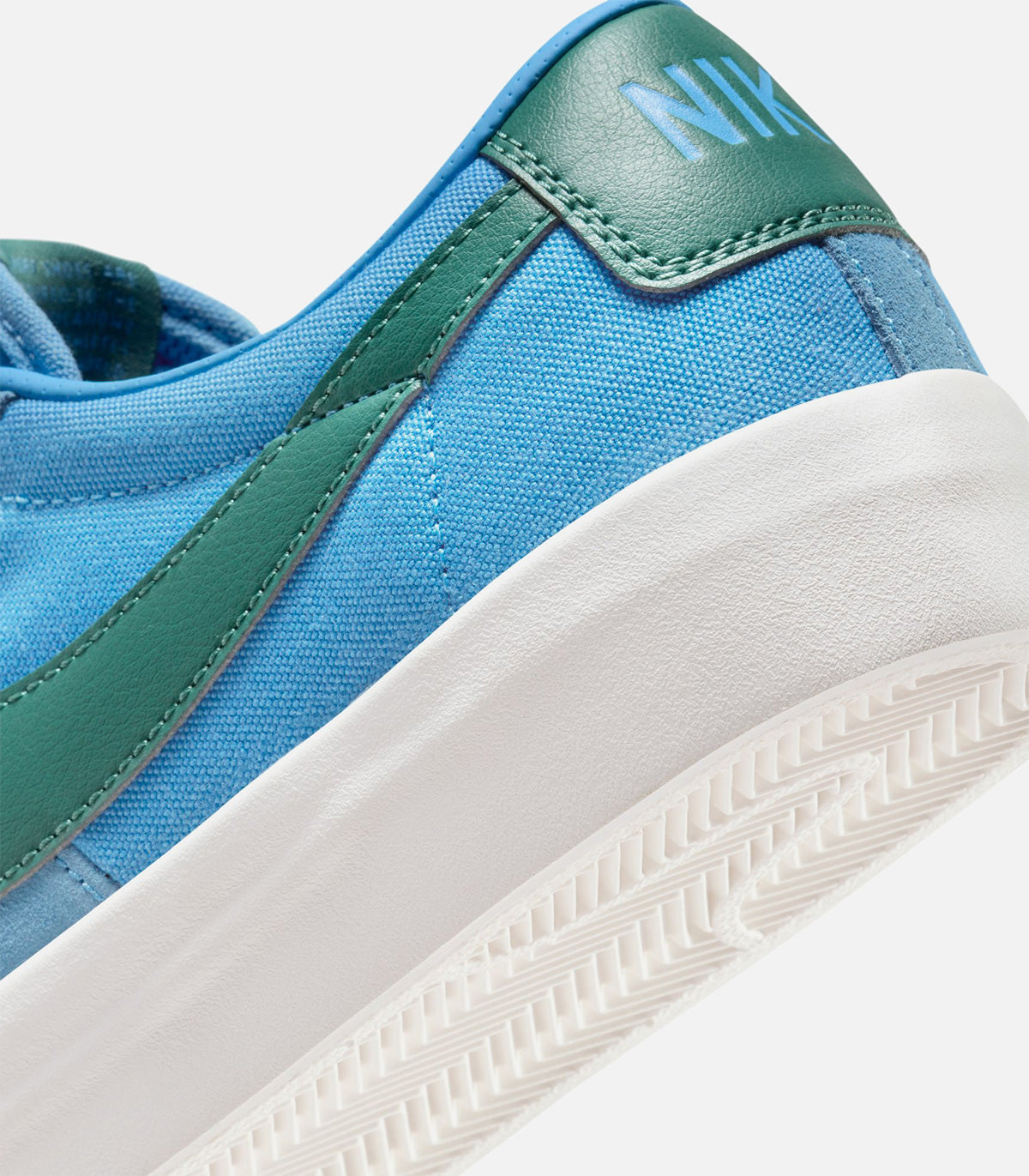 Nike SB Zoom Blazer Low Pro GT