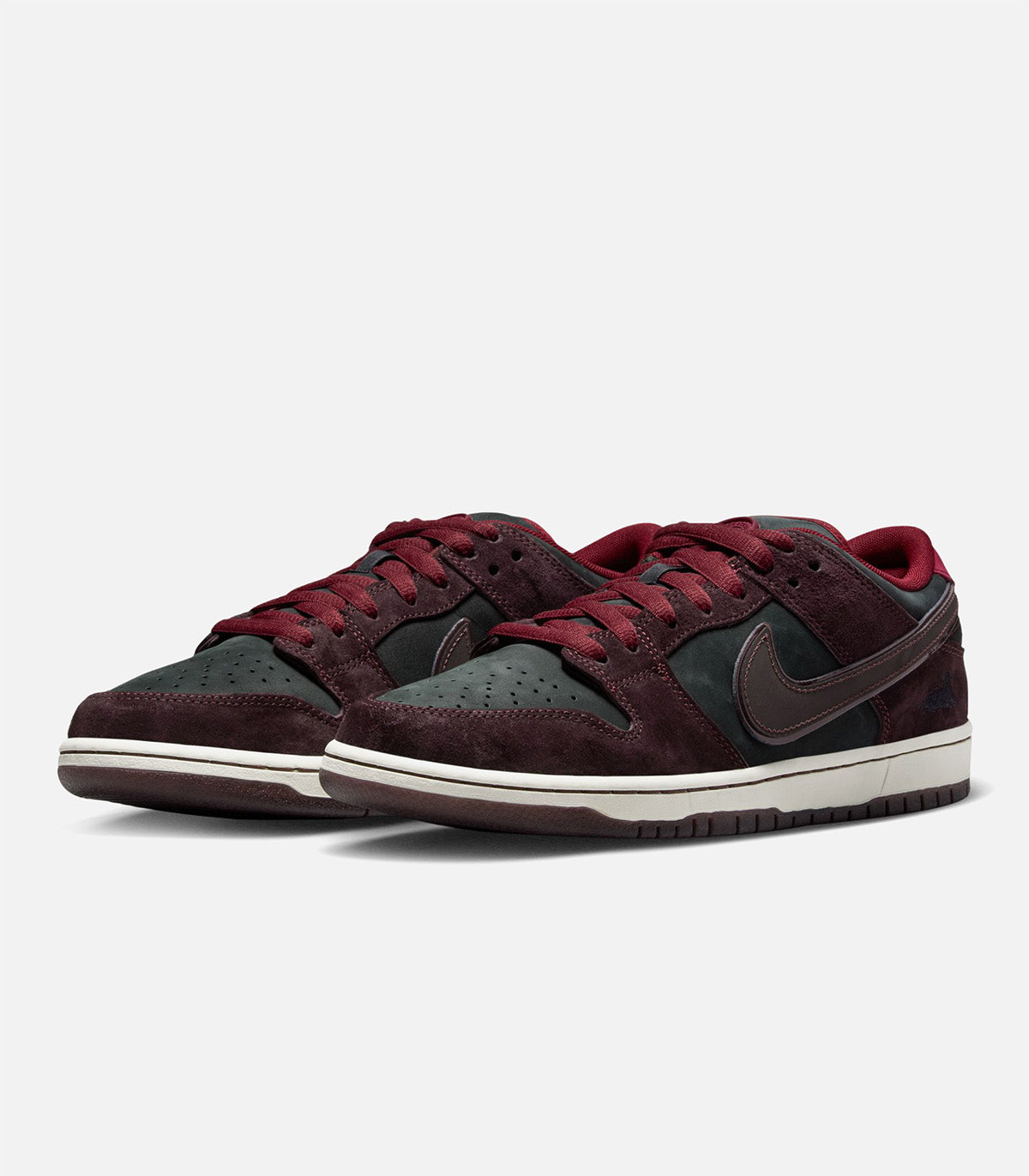 Nike SB X Riot Dunk Low Pro