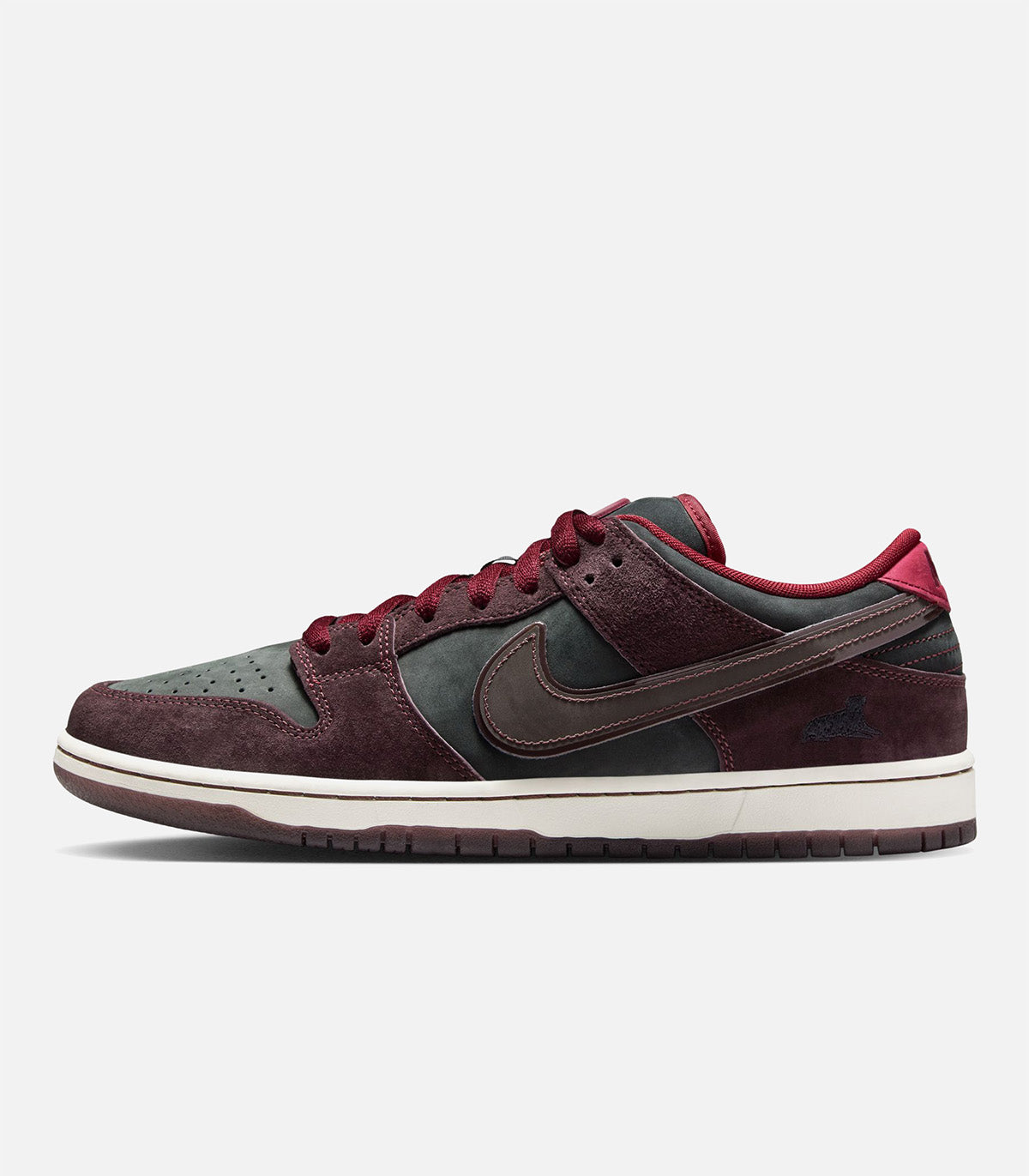 Nike SB X Riot Dunk Low Pro