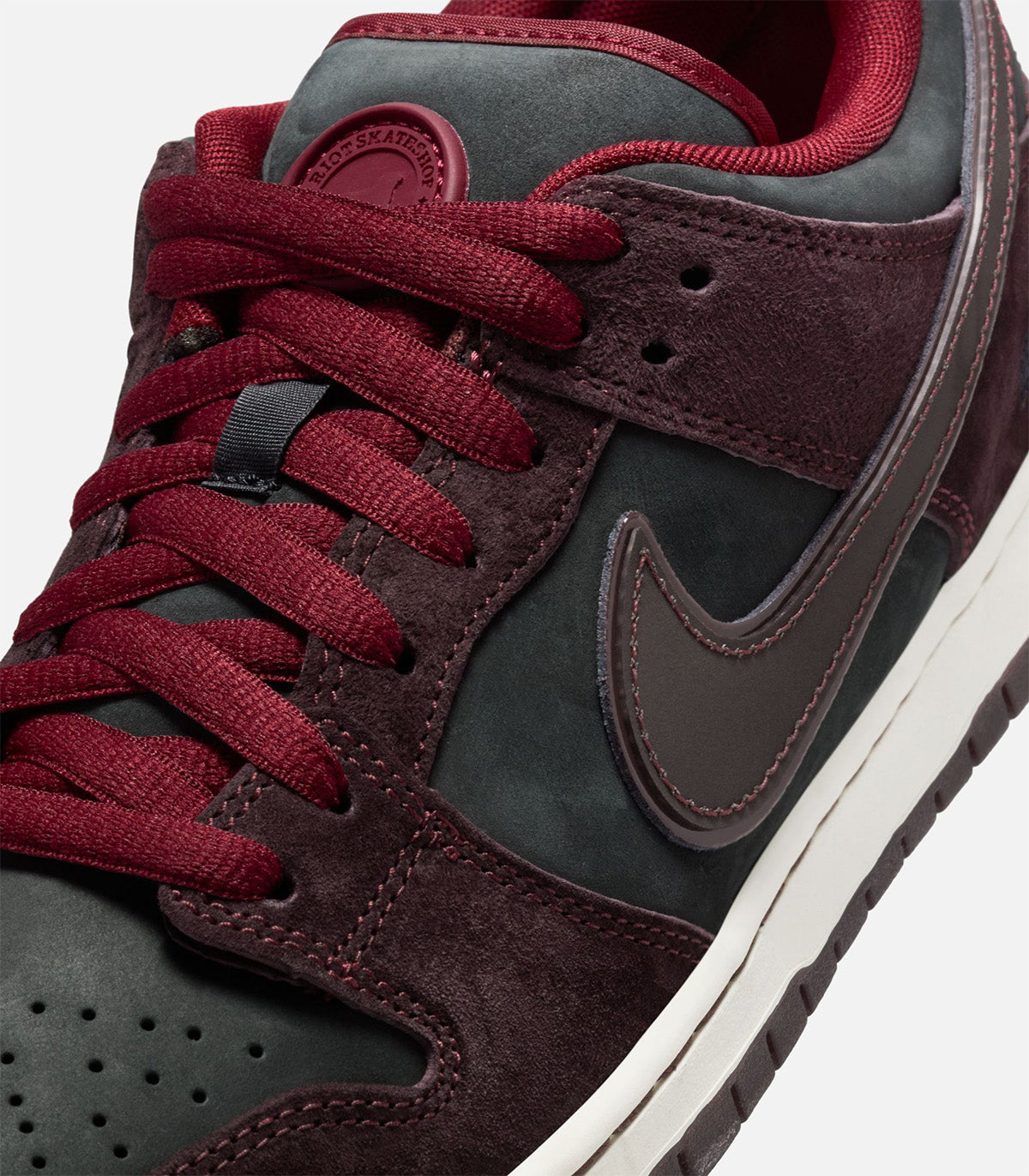 Nike SB X Riot Dunk Low Pro