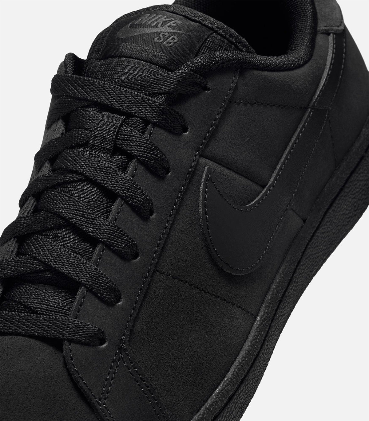 Nike SB Zoom Tennis Classic