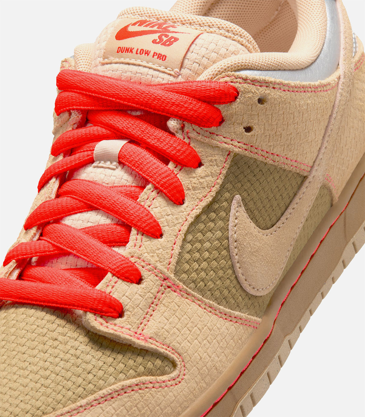 Nike SB Dunk Low Pro