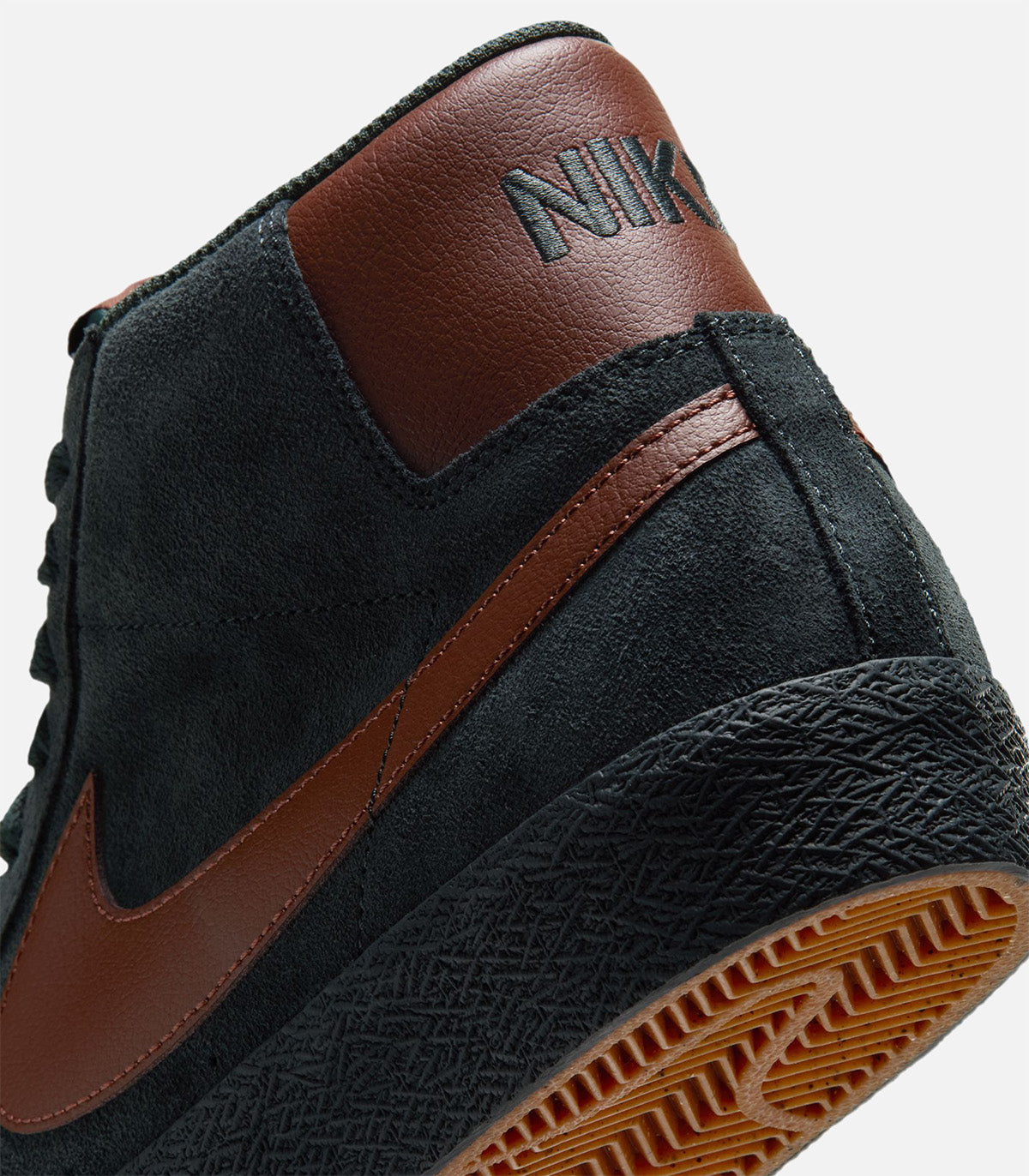 Nike SB Zoom Blazer Mid