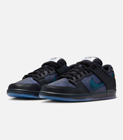 Nike SB X Bluetile Dunk Low Pro