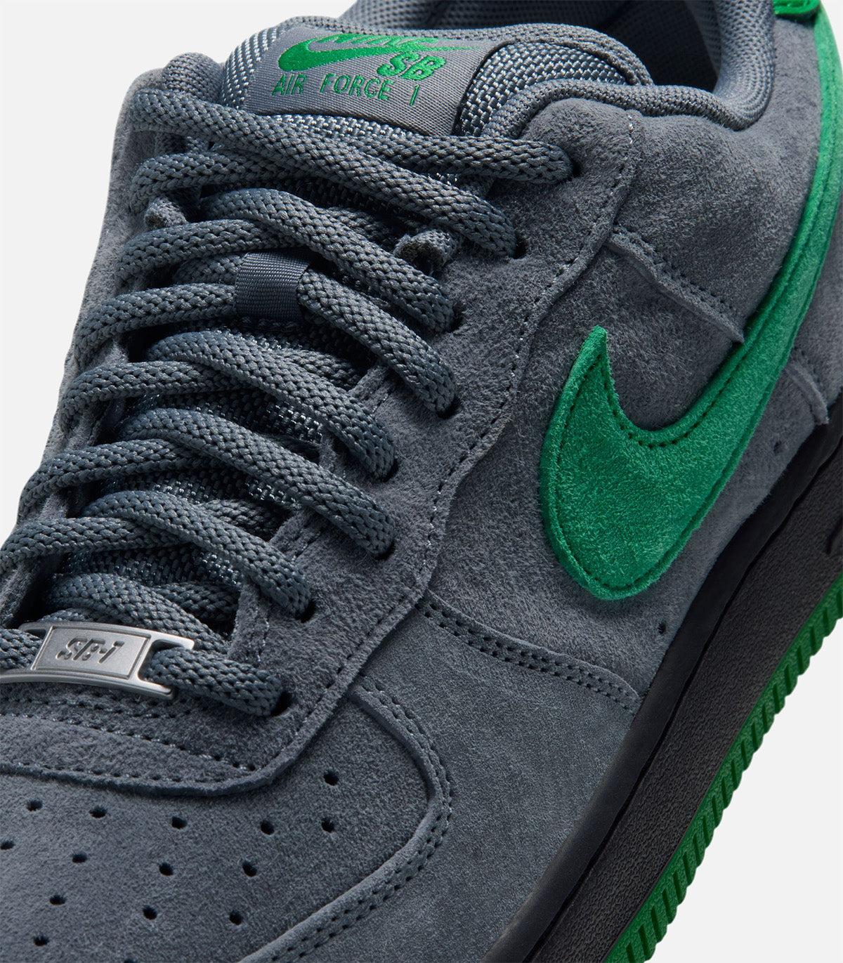 Nike SB Air Force 1 SE
