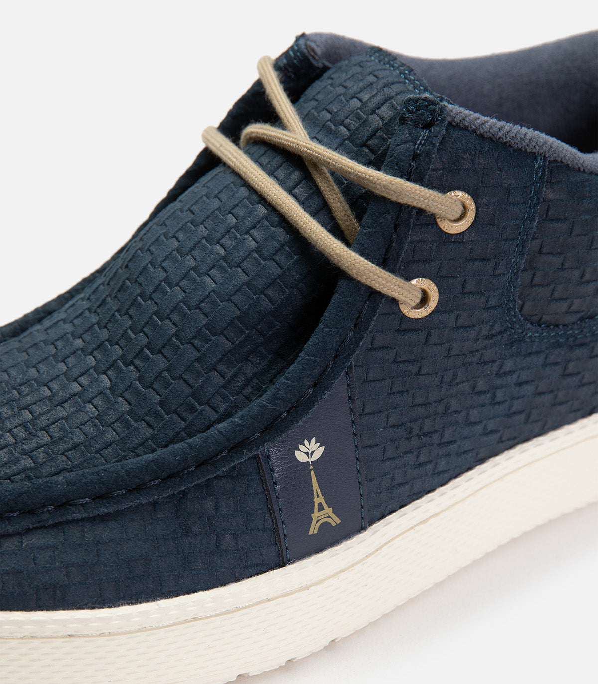 IPATH X Magenta Cats