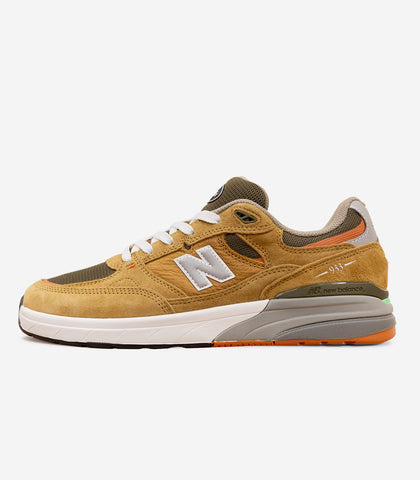 New Balance Numeric Reynolds 933