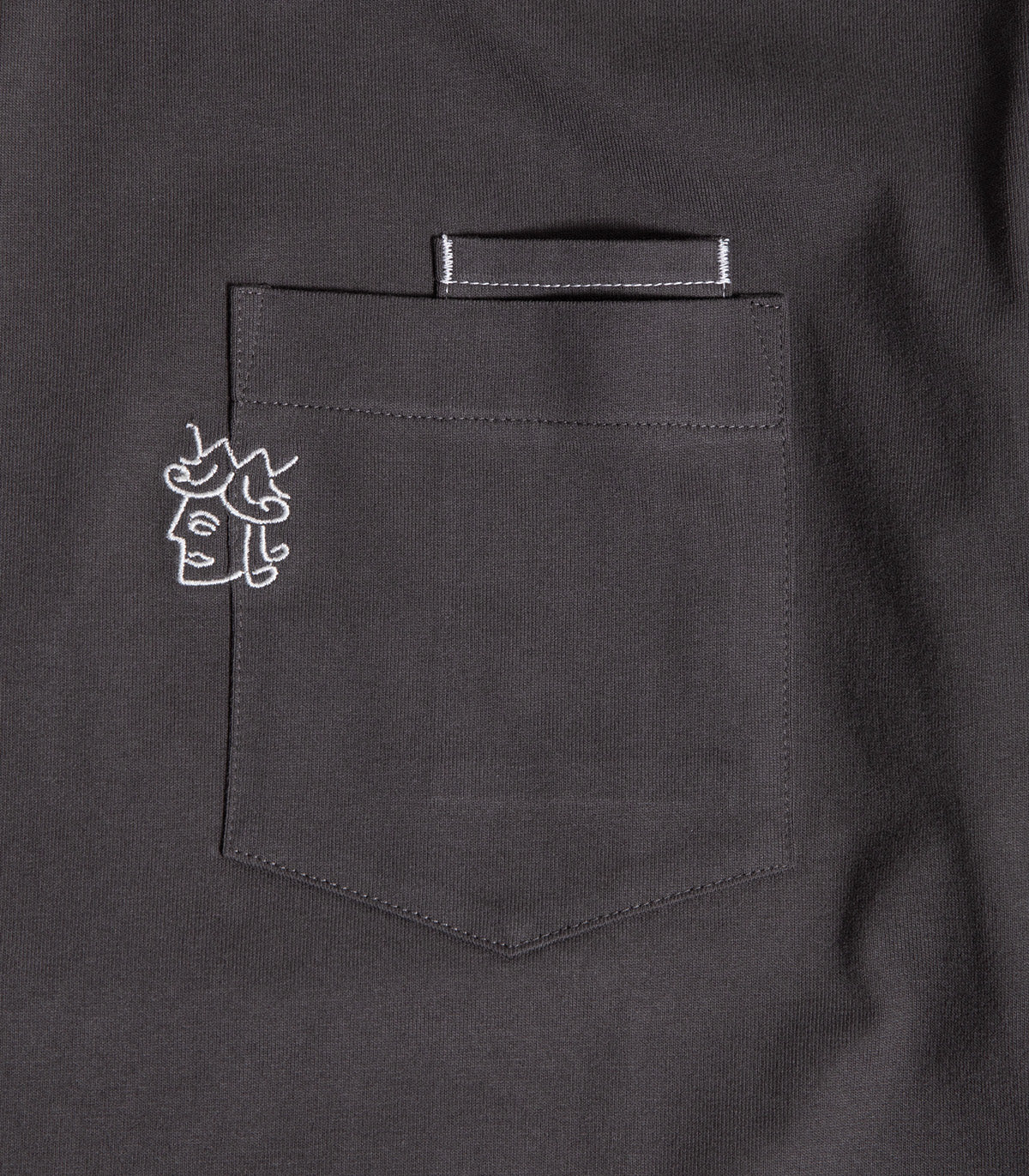 Victoria Double Pocket Logo T-Shirt