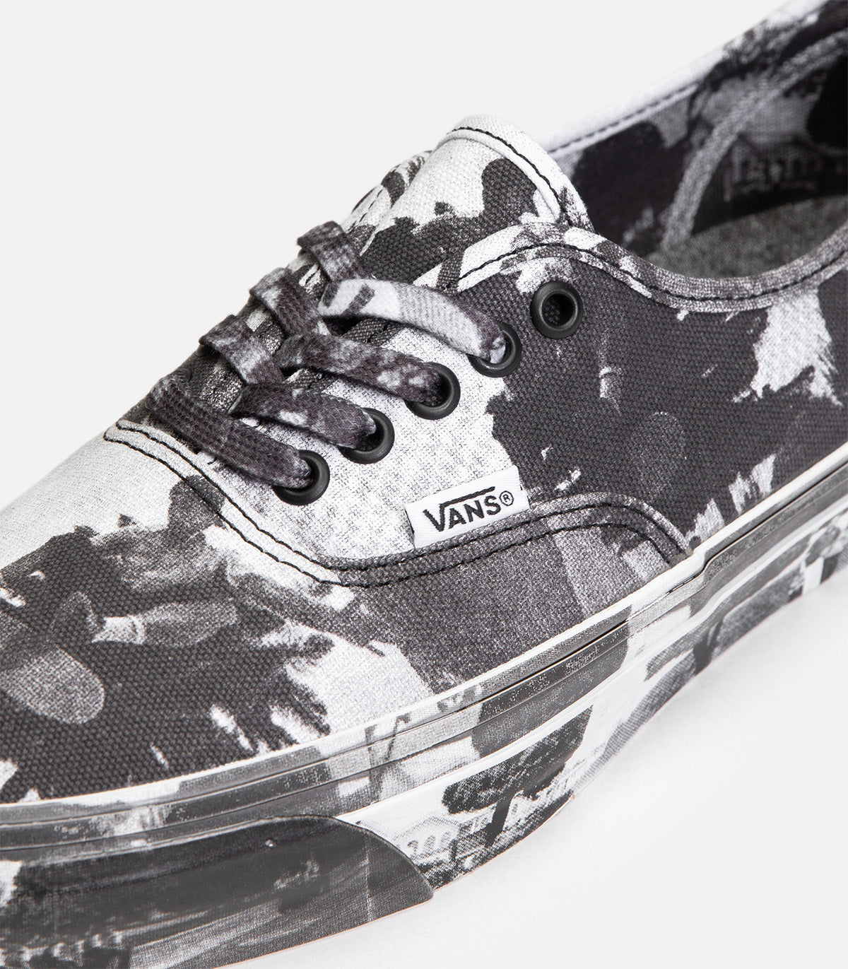Vans Off The Wall X Atiba Jefferson Authentic 44